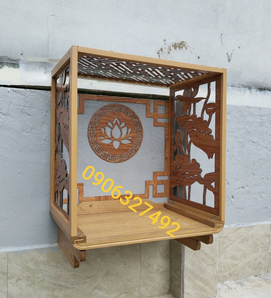 Kệ thờ quan âm trên sân thượng gỗ sồi mỹ có vách