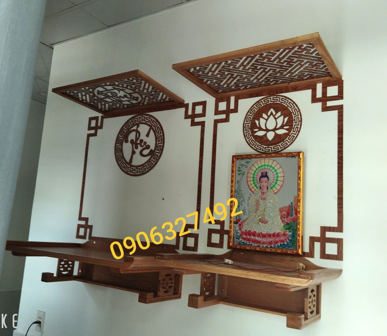 Mẫu bàn thờ treo tường 2 tầng