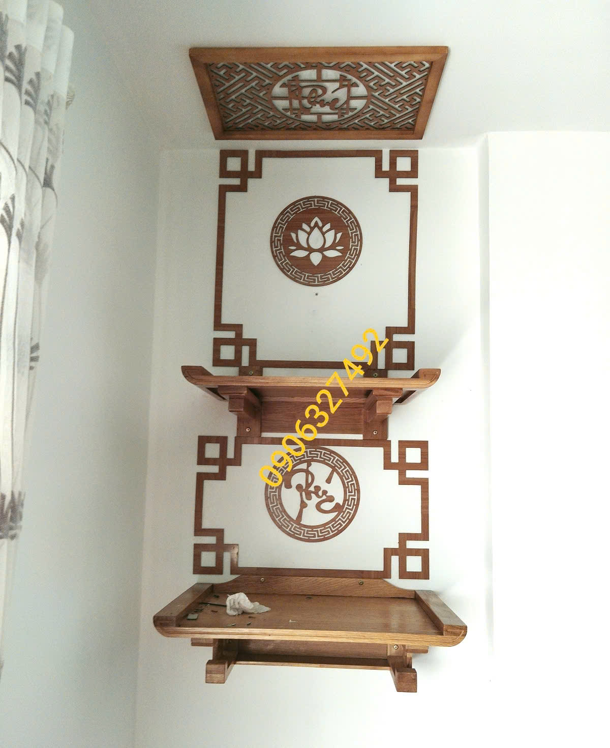 Mẫu bàn thờ treo tường 2 tầng